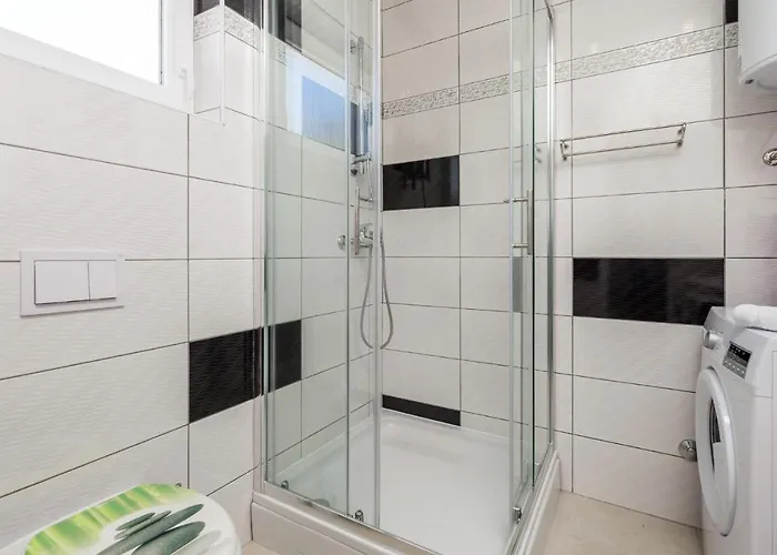 3 Bedroom Lovely In *