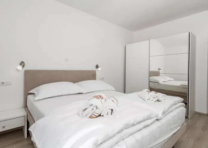 3 Bedroom Lovely In 度假居 *