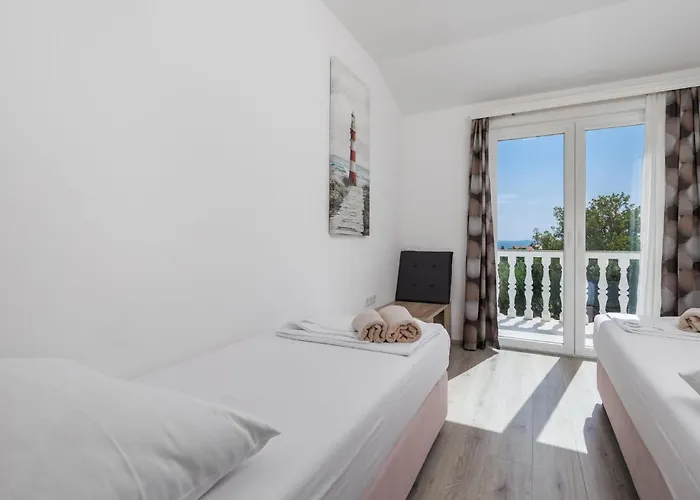 3 Bedroom Lovely In