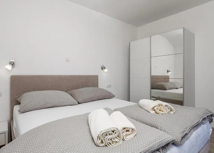 3 Bedroom Lovely In 度假居 Banjol