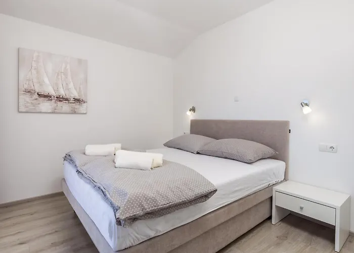 3 Bedroom Lovely In